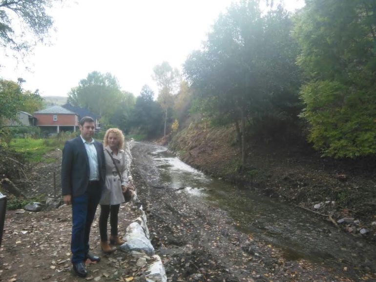 Escollera en San Estevan de Valcueza
