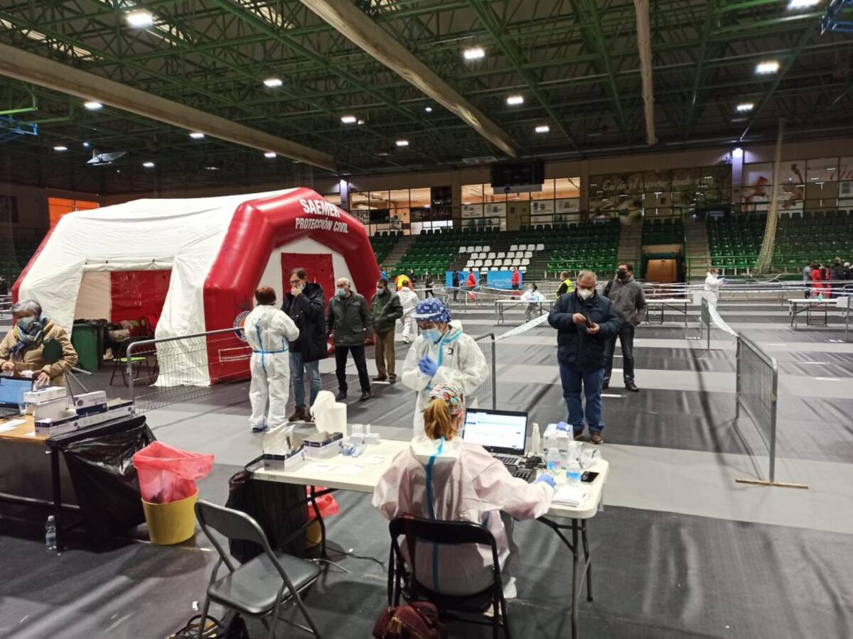 Junta y Ayuntamiento de Segovia hacen un llamamiento a la población para que acudan al cribado