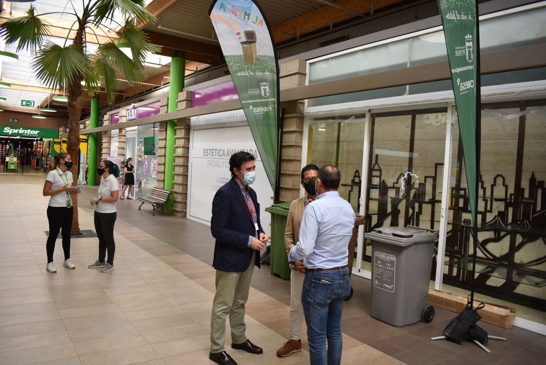 El Ayto. de Petrer y Carrefour apuestan por el reciclaje