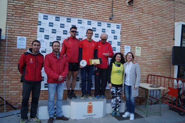 Carrera Solidaria UNED en Baza