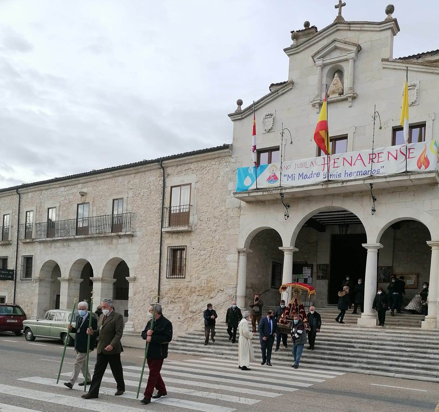 Salida de la Virgen de El Henar del Santuario