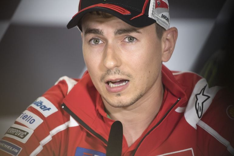 Jorge Lorenzo, ante la prensa