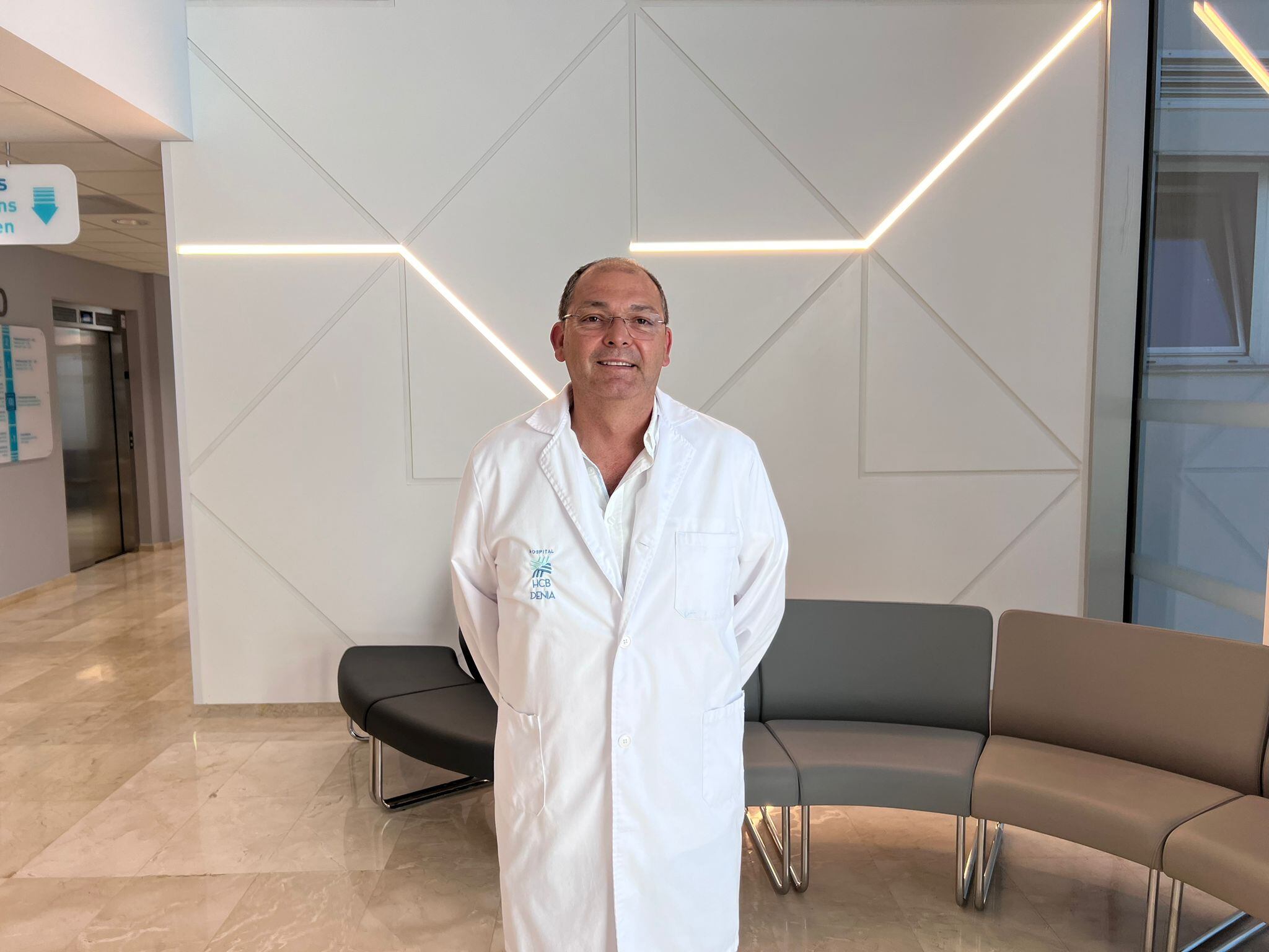 Dr. Fernando Sendra.