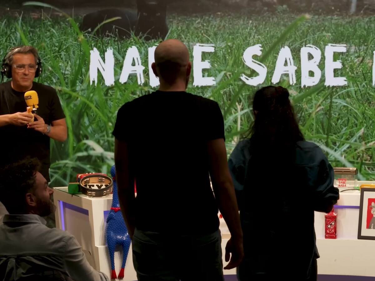 Berto y Buenafuente ofician su primera boda en directo... y es tan surrealista como podrías esperar