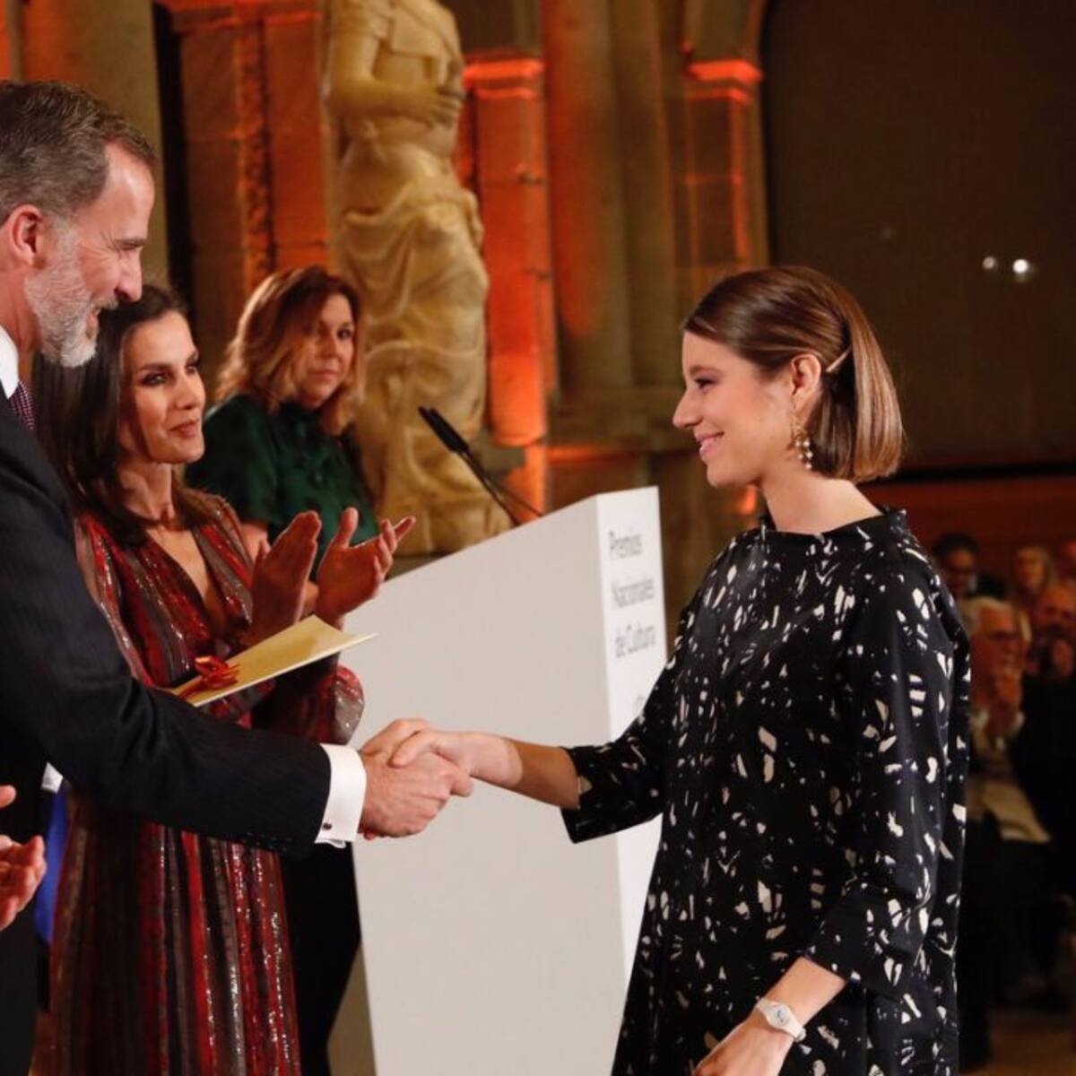 La abulense Ángela Segovia recibe el Premio Nacional de Poesía Joven