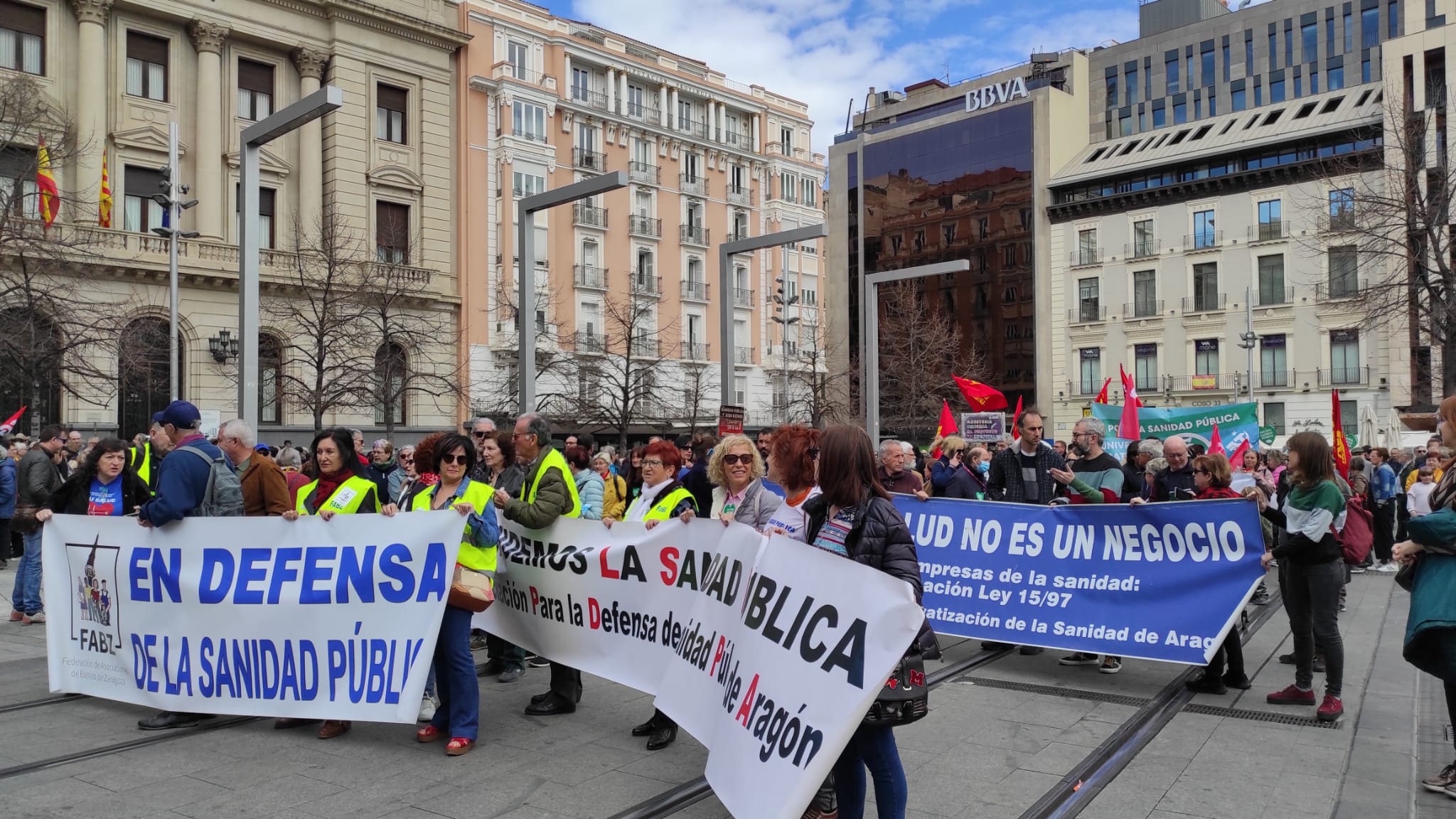 Imagen de archivo de una manifestación en defensa de la Sanidad Pública en Aragón: &quot;La sanidad no se vende, se defiende&quot;