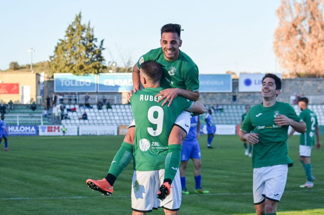 Rubén Moreno y Pituli se asistieron mutuamente en los 3 primeros goles