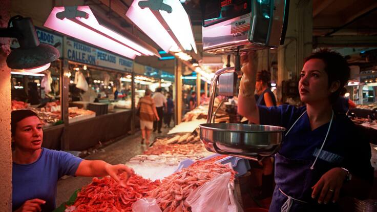 Reportaje Mercat de l'Olivar horas antes de Nochebuena