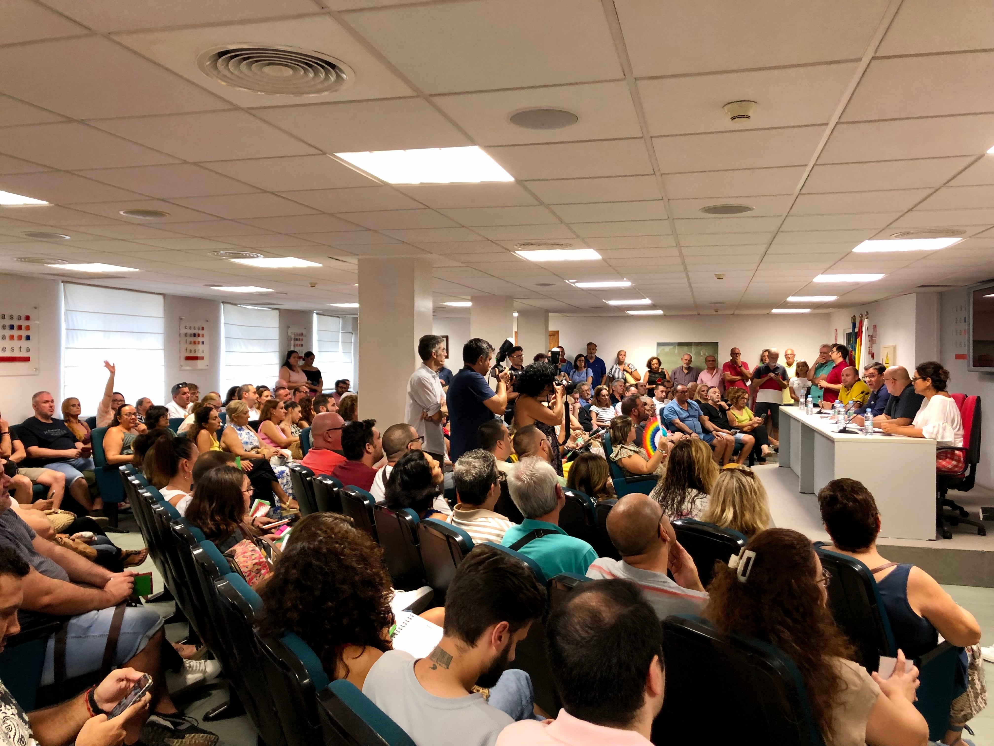 Asamblea de fogueres i barraques de la Federació de Fogueres de Sant Joan