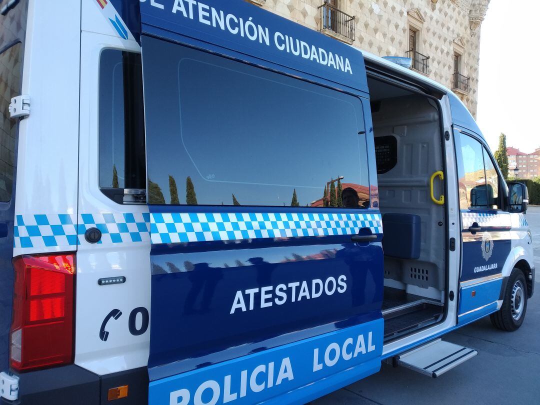 Furgón atestados Policía Local Guadalajara