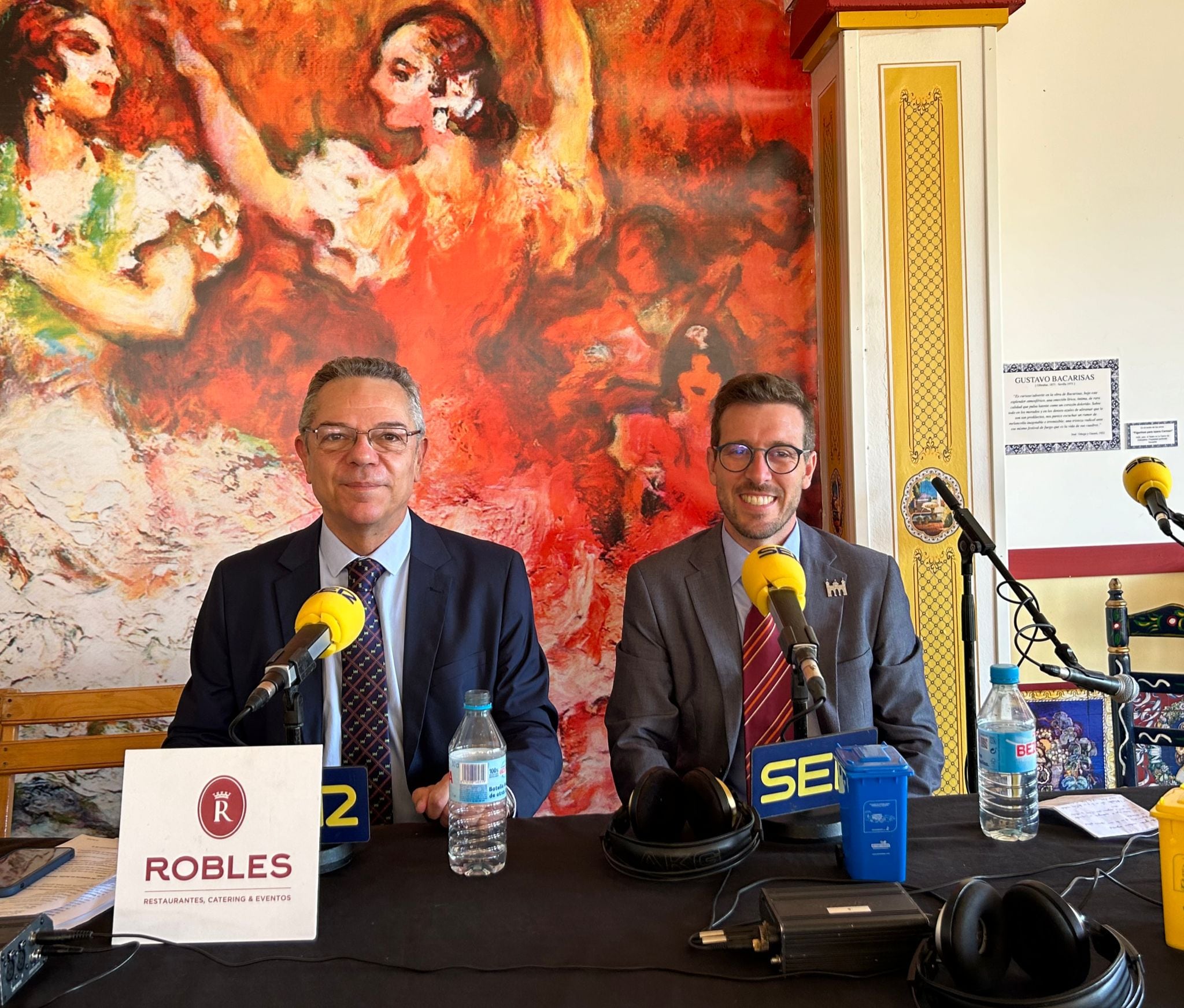 Francisco Toscano y Salomón Hachuel desde la caseta de la cadena SER. Feria 2024