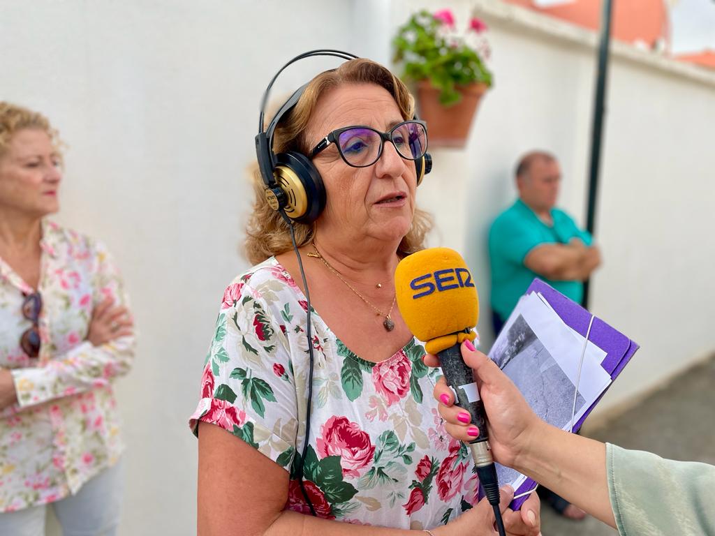 Lola Ruiz, secretaria de la Asociación de Vecinos de Getares.