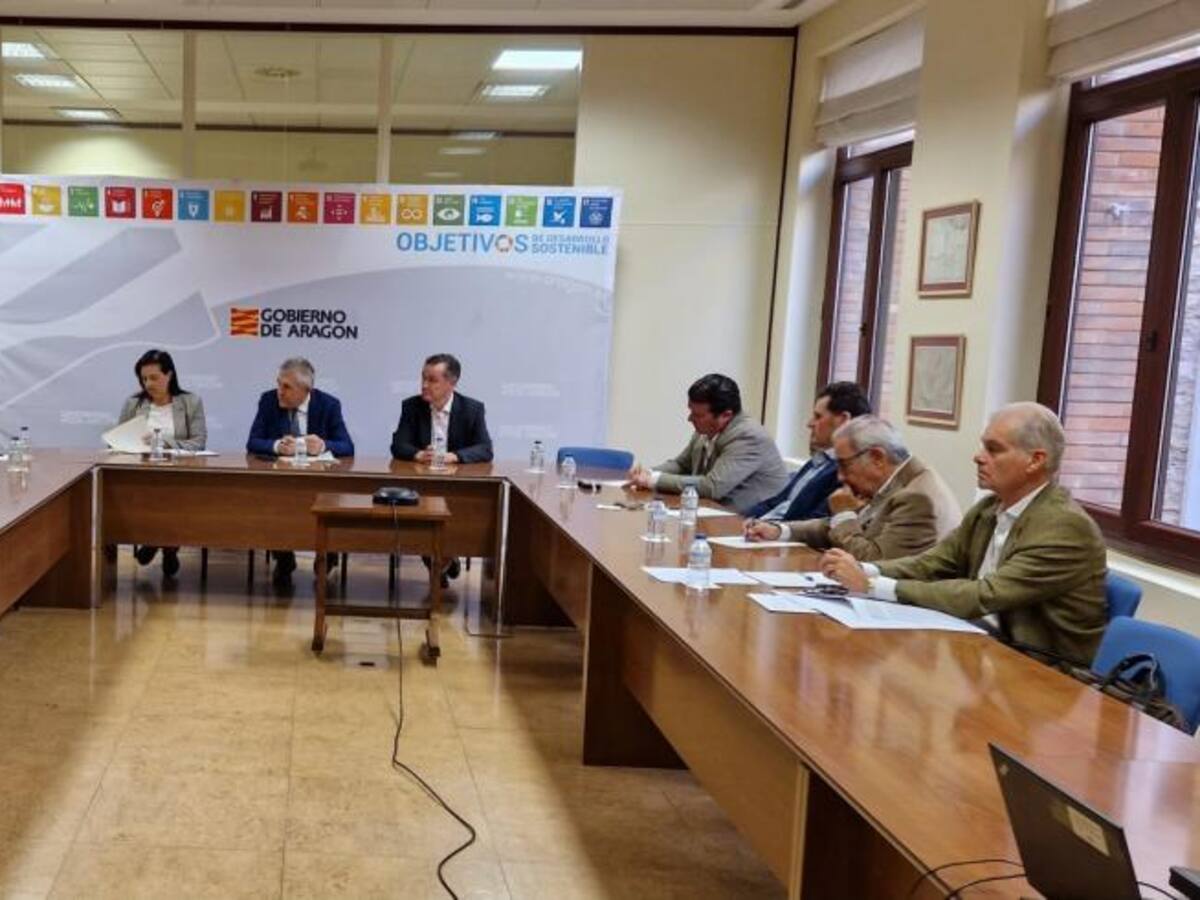 Los regantes aragoneses piden valentía para reconducir las normativas medioambientales