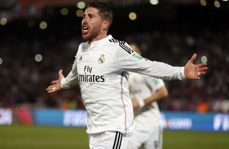 El defensa español, con la camiseta del Real Madrid.