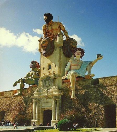 Dioses del Olimpo en el carnaval de Cádiz