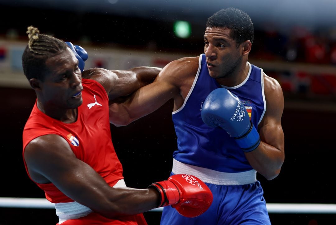 Enmanuel Reyes Pla durante el combate contra Julio la Cruz