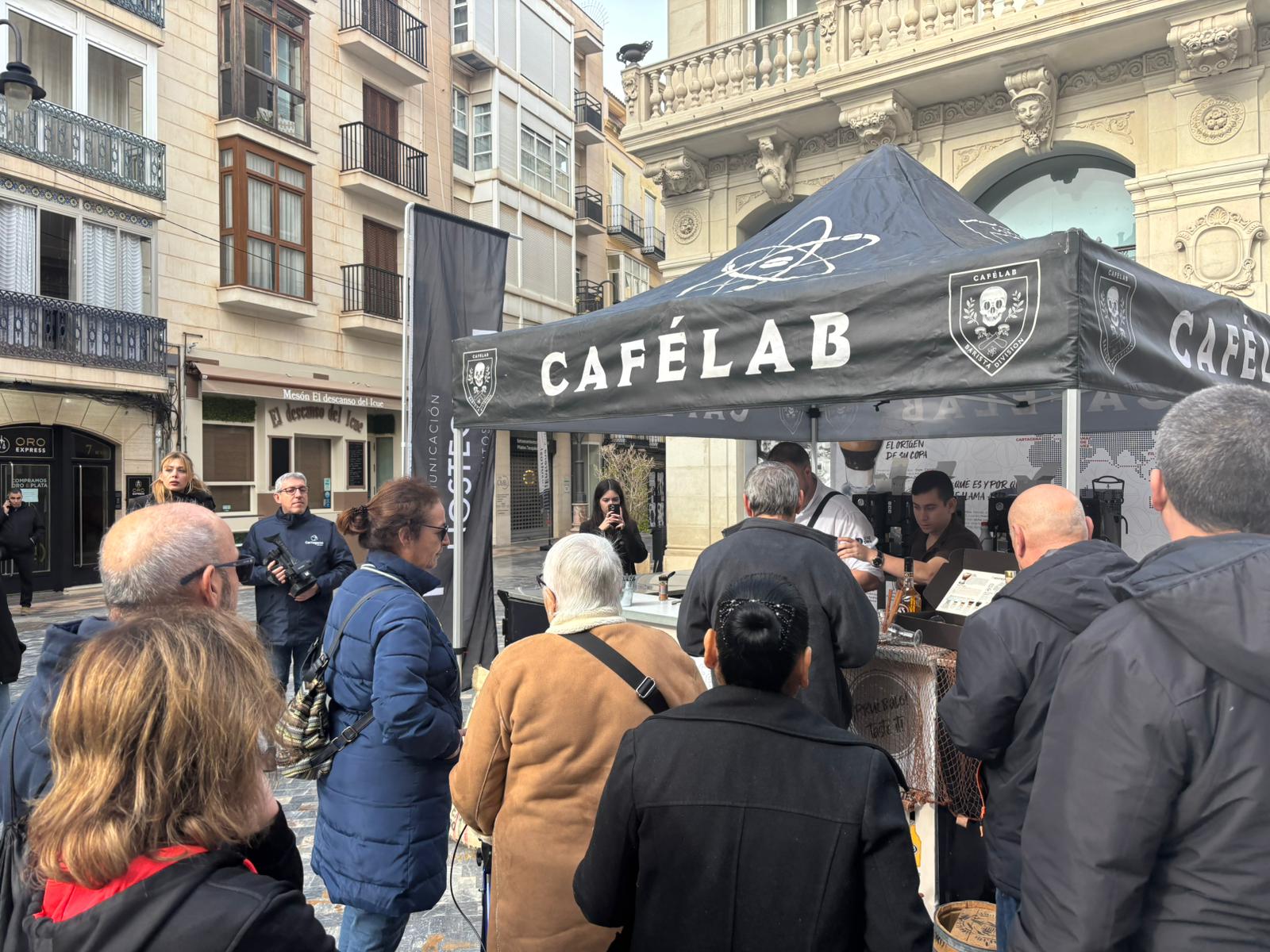 Cartagena se vuelca con su "monumento" más dulce