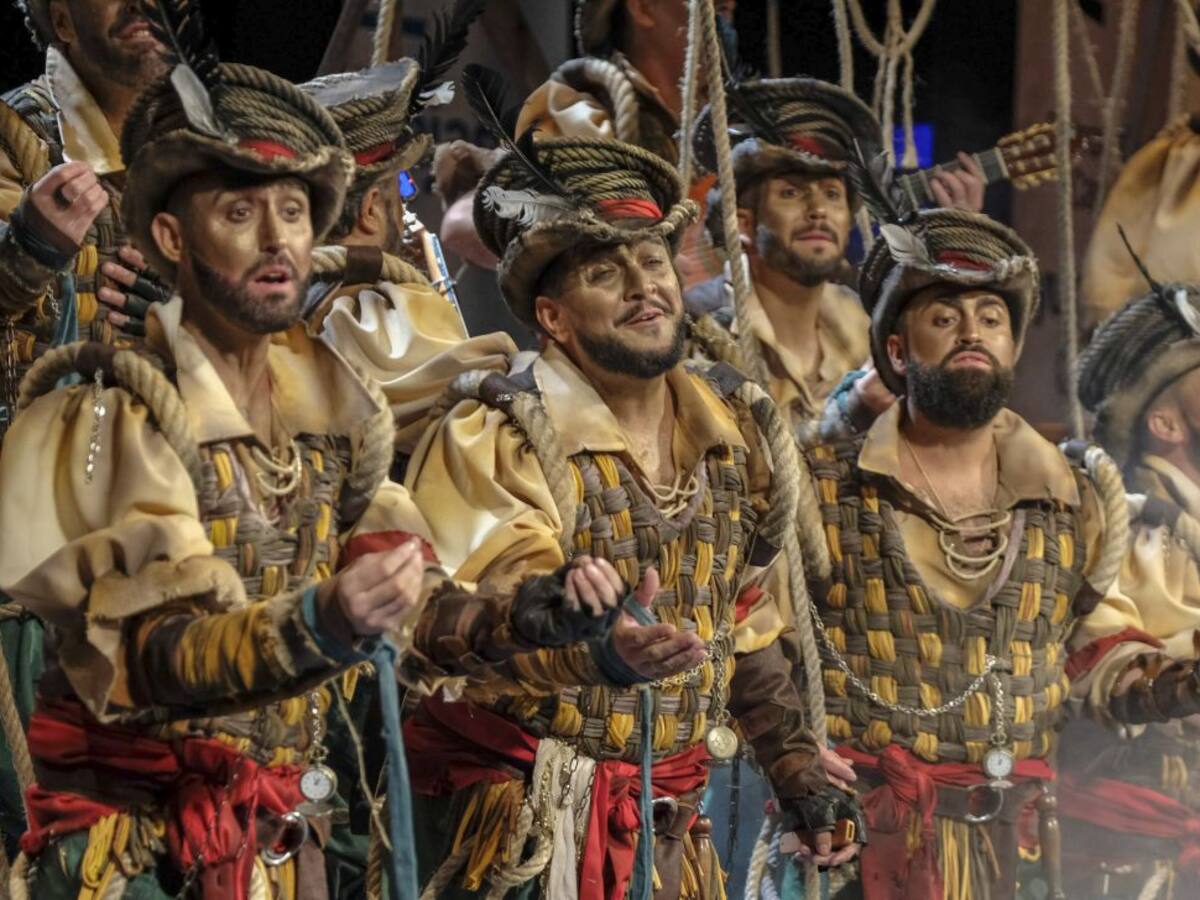Remolino, la comparsa de Ronda y el coro de Valdés estrenan febrero
