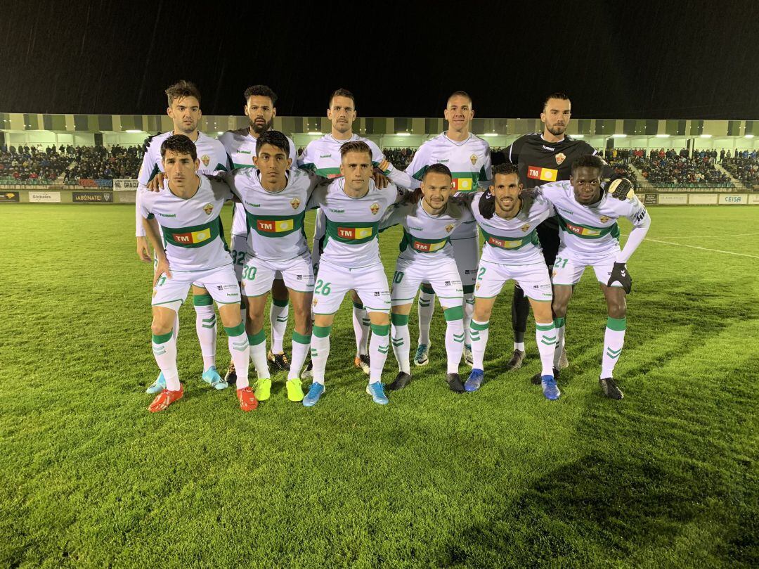 Formación titular del Elche en La Albuera de Segovia