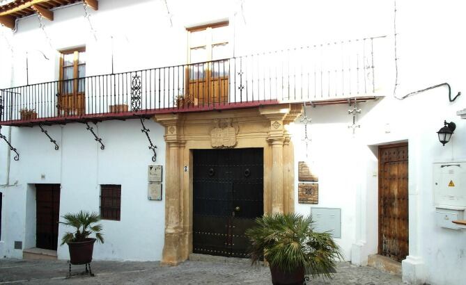 Fachada de la Casa del Jalifa, palacete del siglo XV situado en Ronda.