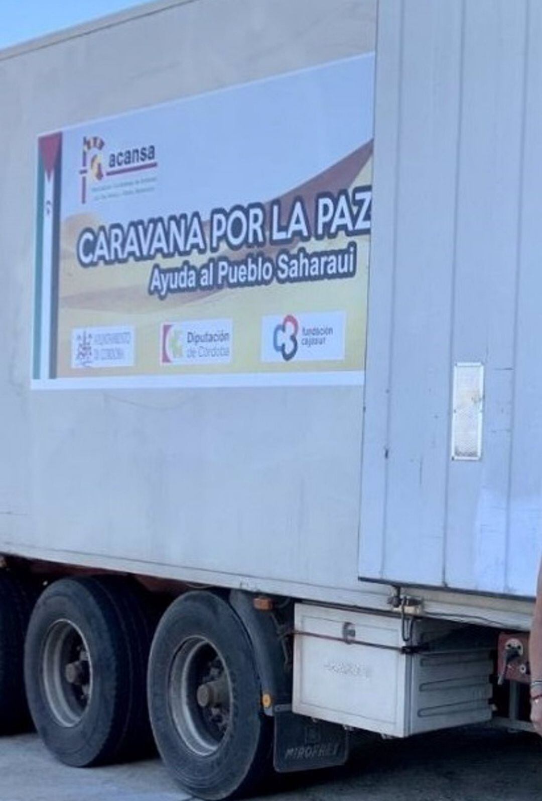 Uno de los caminones con la donación solidaria de toda la provincia