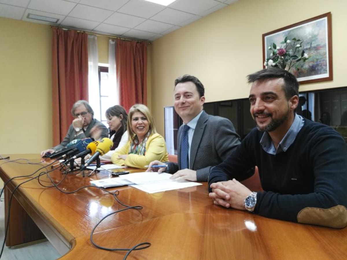 El gobierno municipal presenta los presupuestos de 2018 con una inversión de más de 12 millones