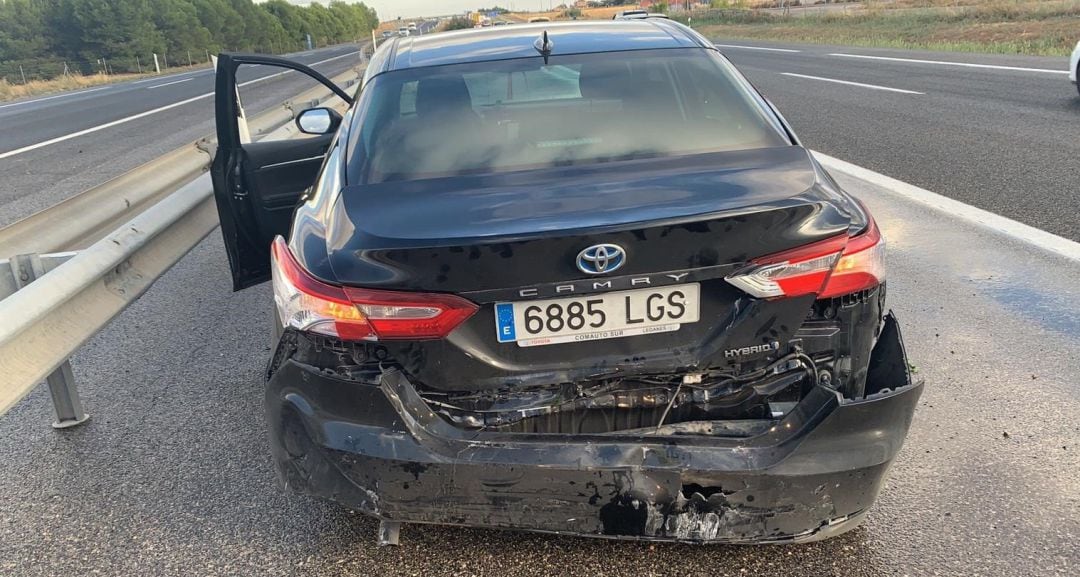 Estado del vehículo en el que ha sufrido un accidente el presidente del PP en Castilla-La Mancha, Paco Núñez