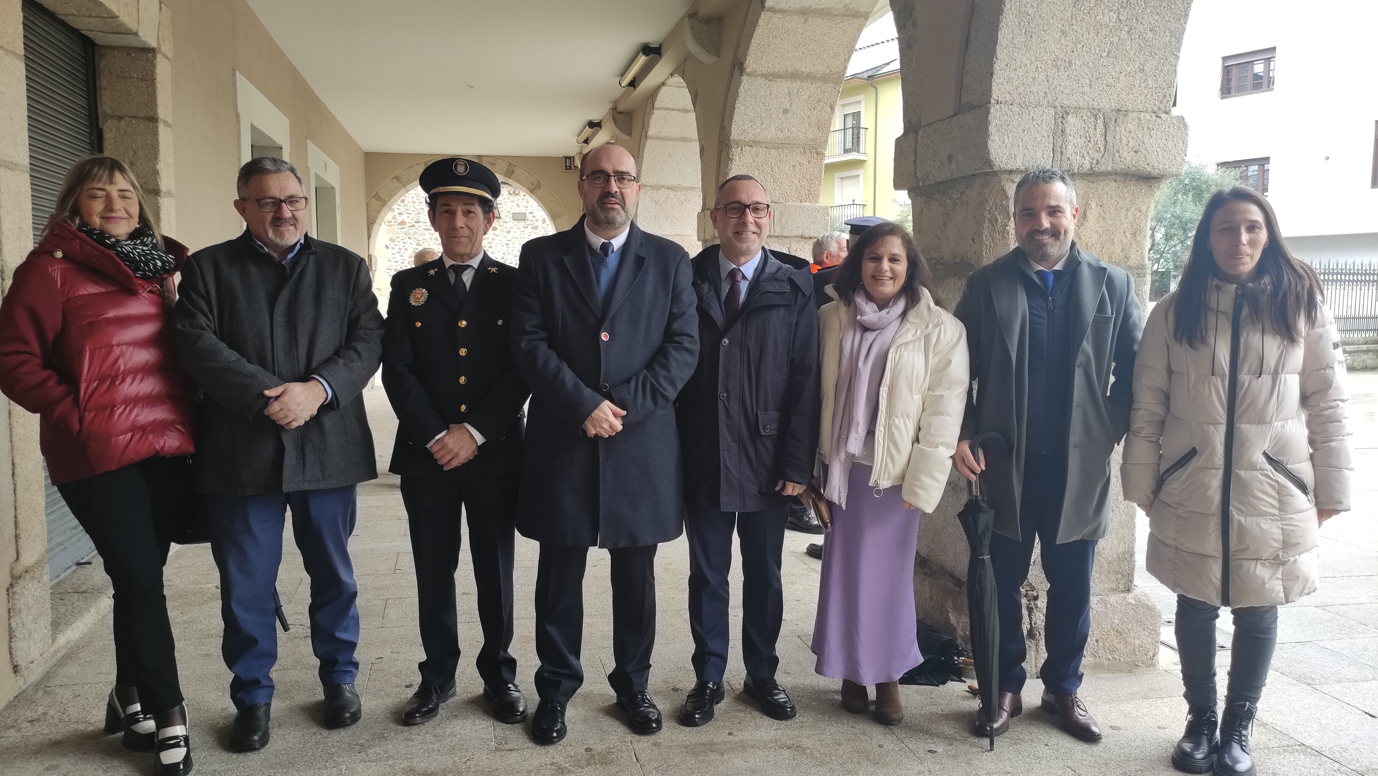 Las autoridades asisten a la celebración de San Juan de Dios