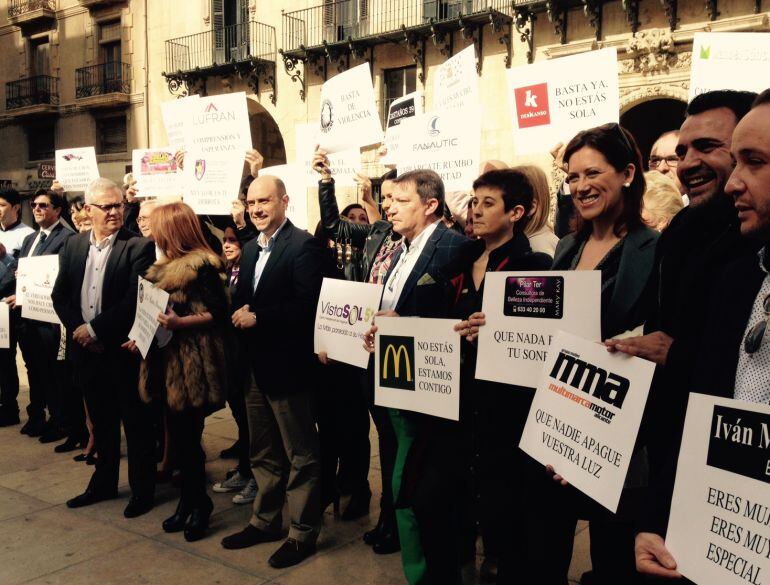 Presentación de la actividad comercial &quot;Algo que nos une&quot;