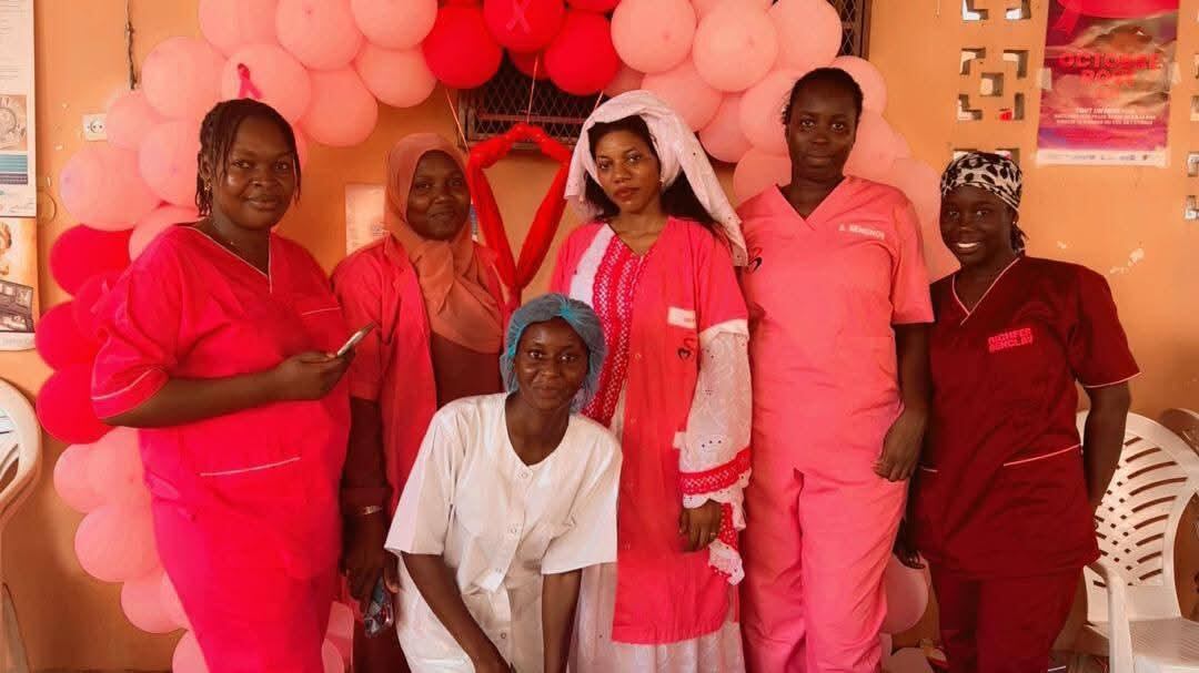 Personal sanitario de la maternidad de Yeumbeul en Dakar