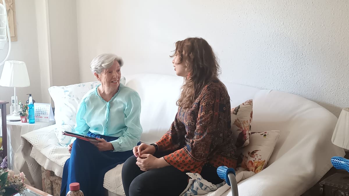 Vivir con una persona mayor está de moda, la convivencia intergeneracional pone en tendencia las relaciones entre jóvenes y mayores