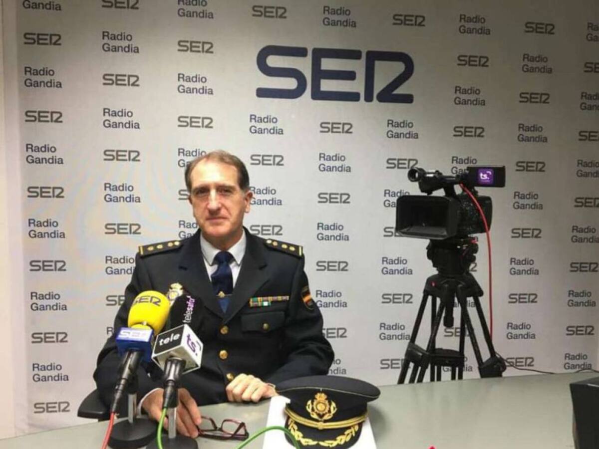 Nuevo destino para el comisario de la Policía Nacional de Gandia, Carlos Julio San Román