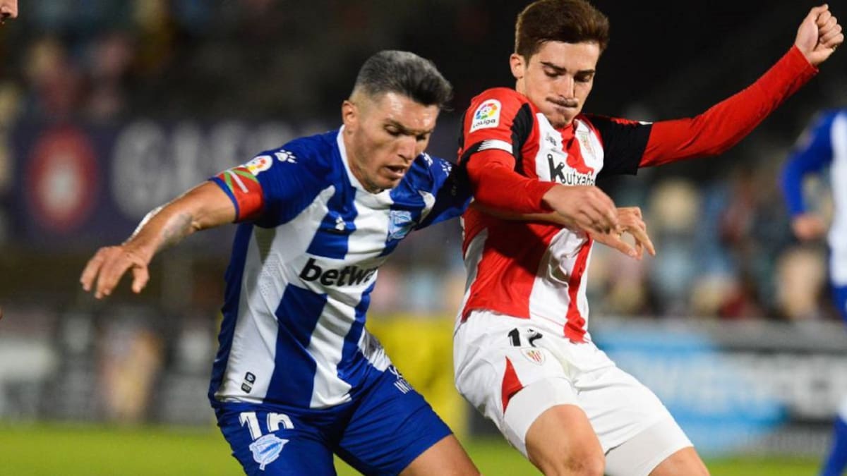 Daniel Torres se marcha al Zaragoza y Javi Muñoz al Tenerife