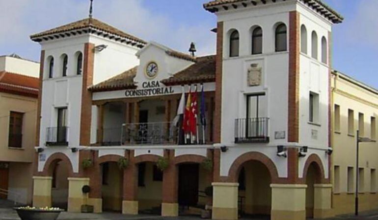 Pinto aún no aprobará los presupuestos de 2016