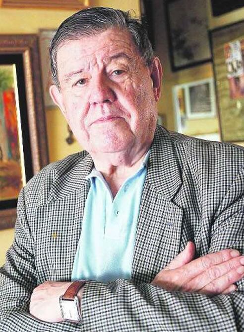 El periodista, que trabajó en la Cadena SER como reportero, ganó prestigio gracias a sus recorridos por África y por acompañar en sus viajes a Fidel Castro