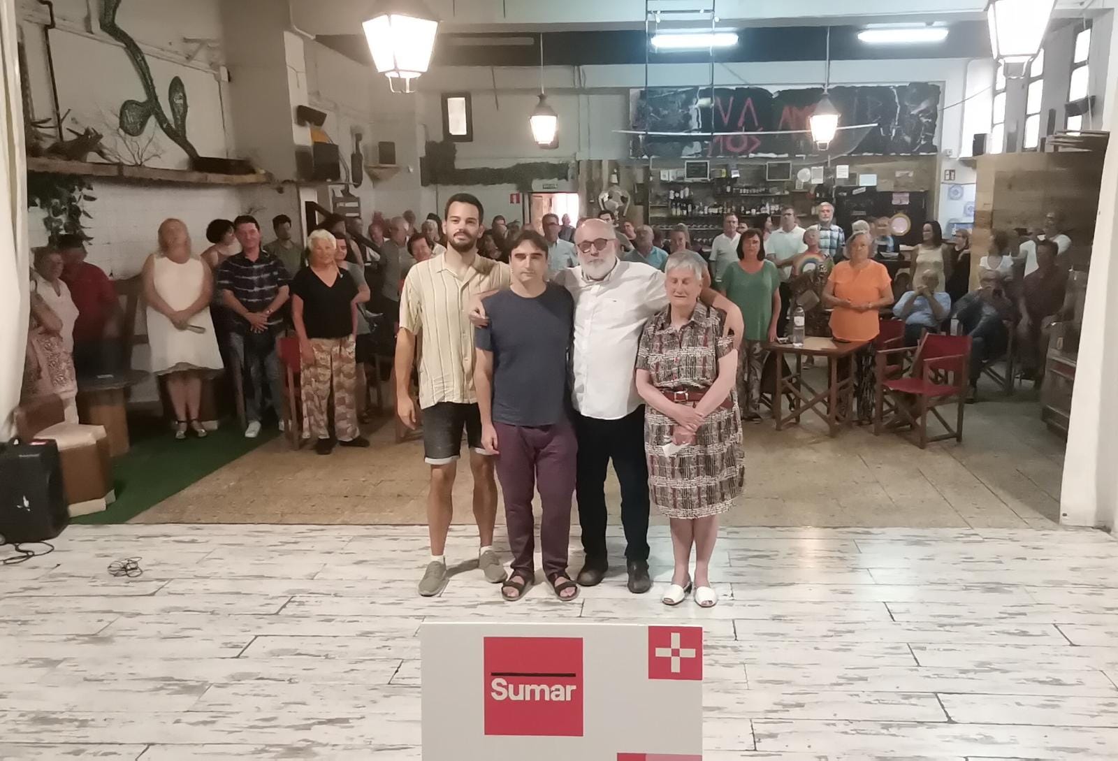 Miembros de Sumar en el Alto Aragón encabezado por Vicente Guerrero