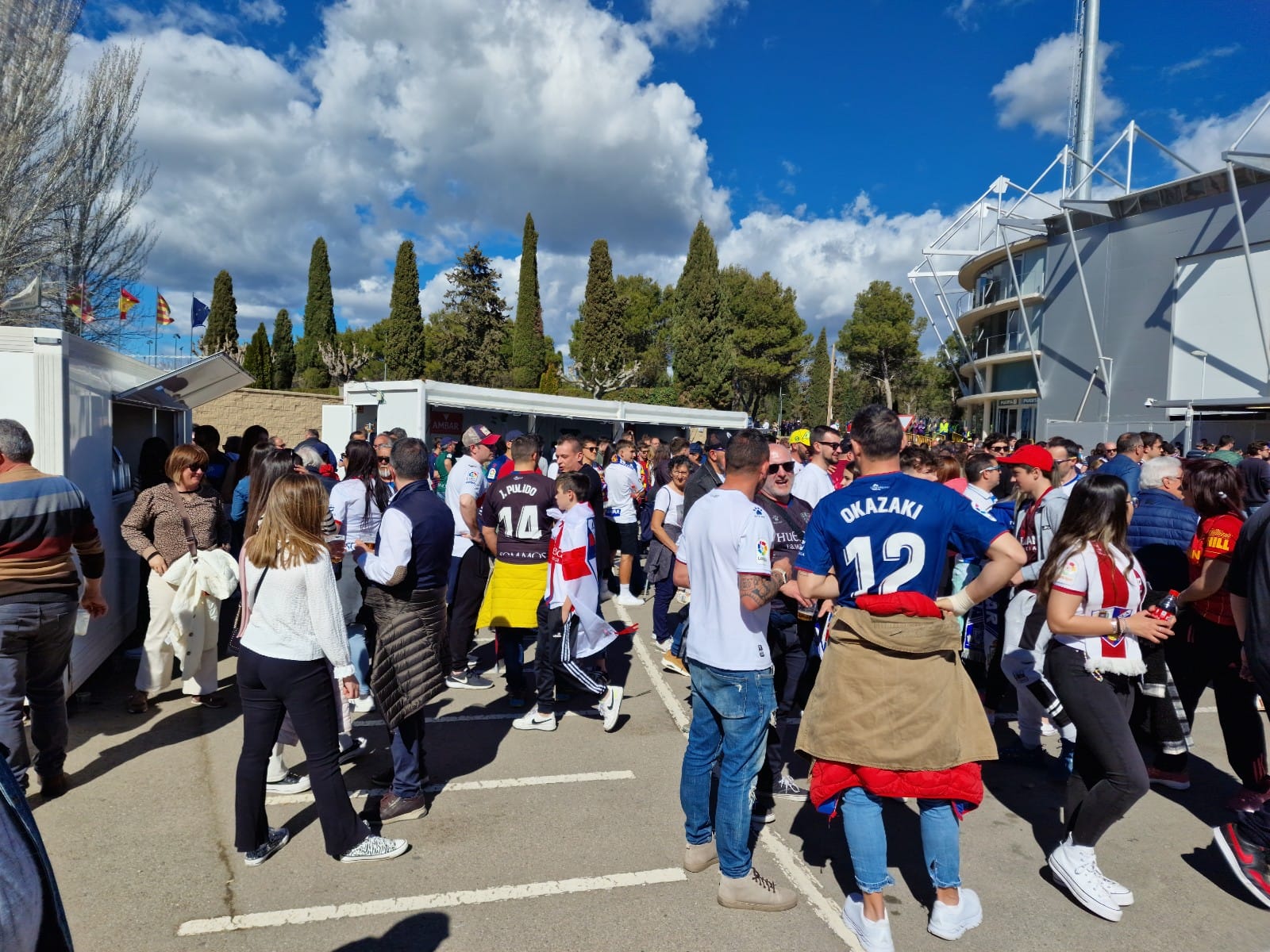 La SD Huesca anima a los aficionados a recibir al equipo en El Alcoraz