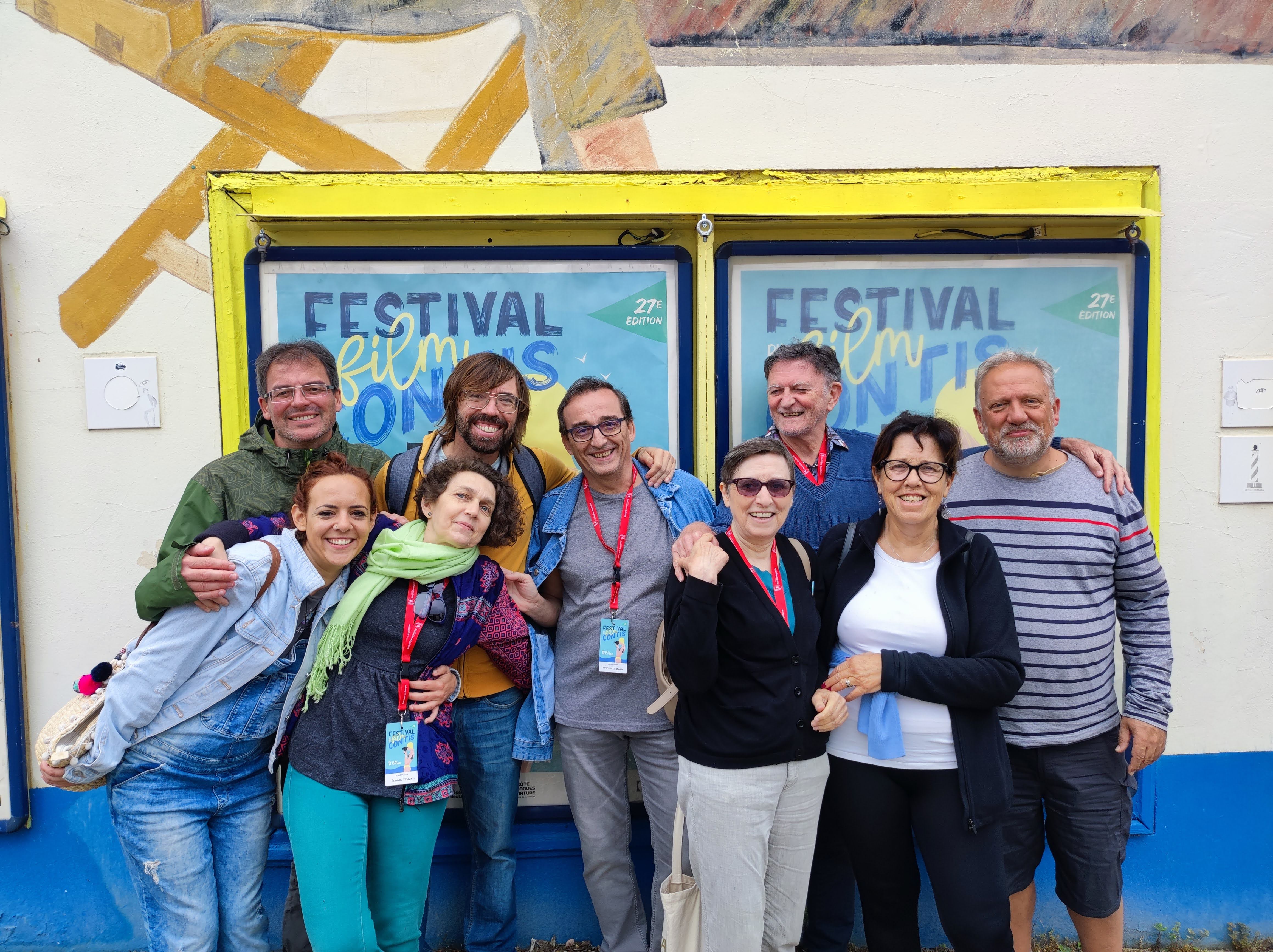 Imagen de los voluntarios del Festival de Ascaso en su visita al festival francés.