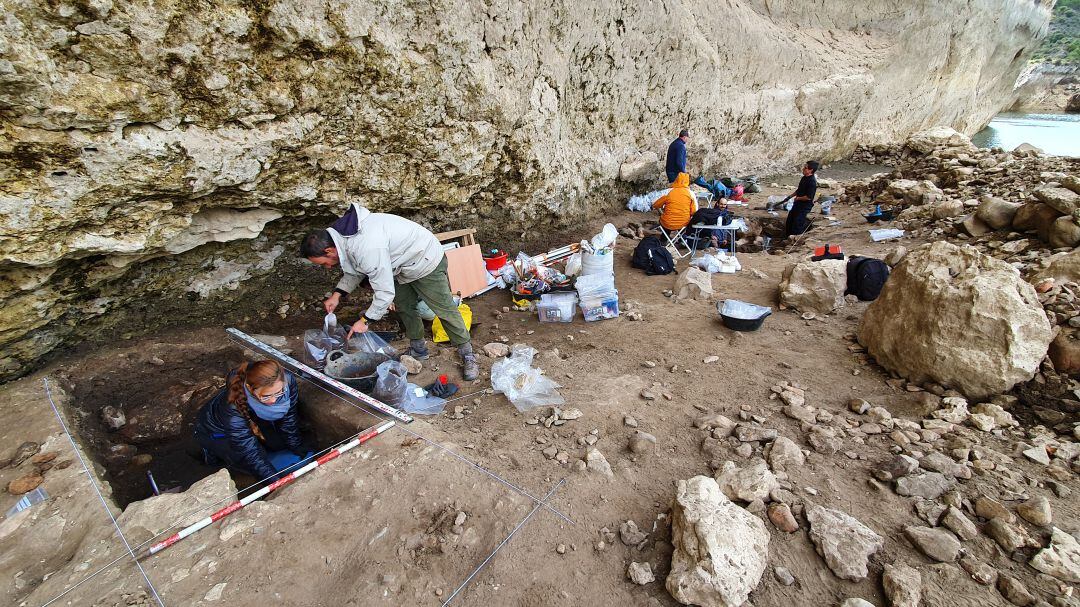 Investigación en el yacimiento de Peña Capón en Guadalajara.