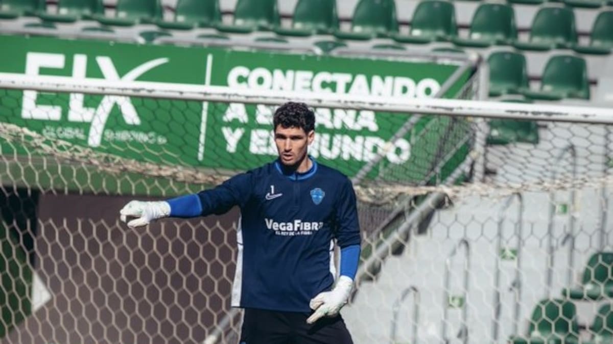 Matías Dituro, portero del Elche CF: "Creemos en la palabra de Rafa Mir y estamos a muerte con él"