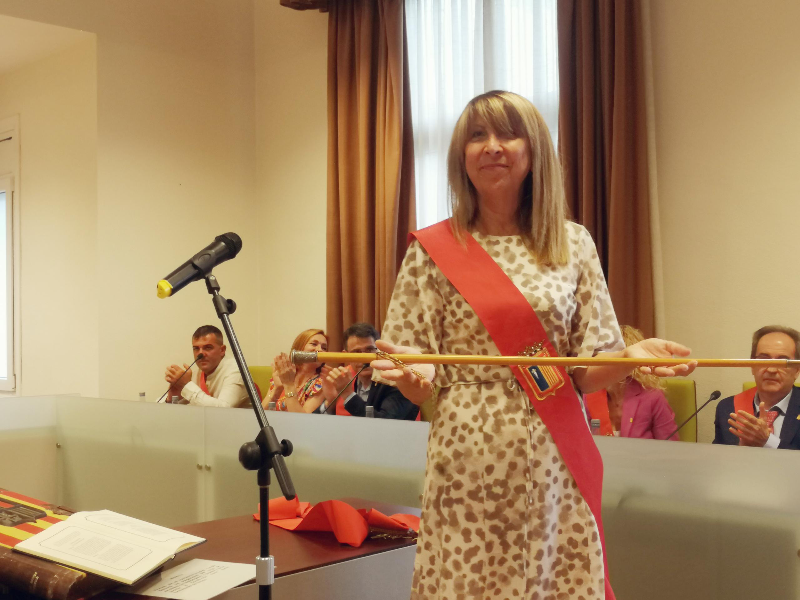 Berta Fernández (PSOE) en su toma de posesión como alcaldesa de Sabiñánigo