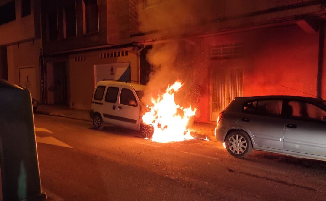 Uno de los coches siniestrado