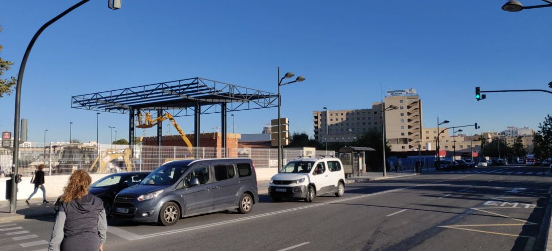 Construcción de una gasolinera al lado de dos colegios y del hospital Doctor Pesset en València