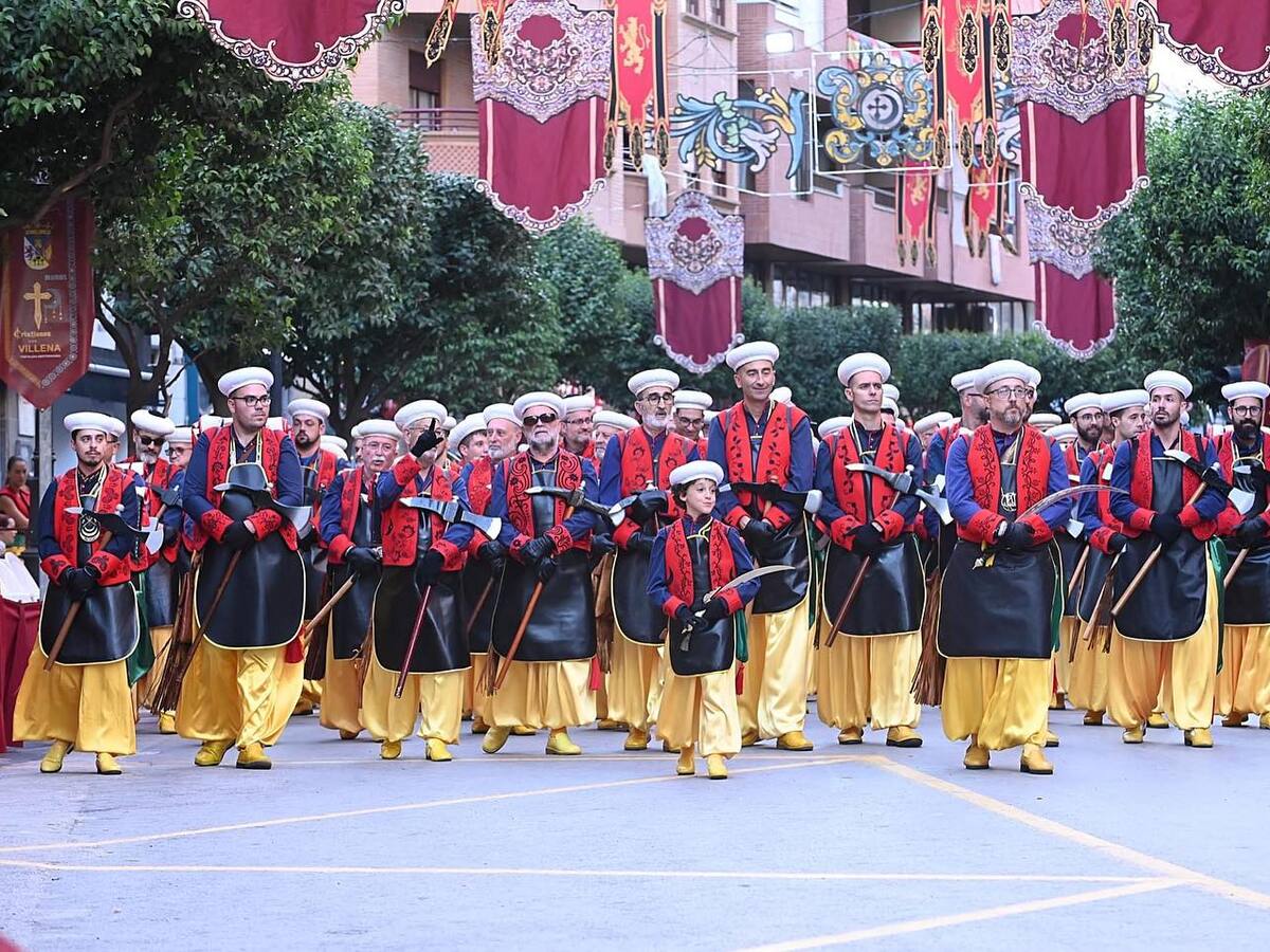 Los Moros Nuevos celebran los premios conseguidos en las fiestas recién concluidas