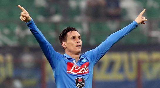 DAN42. Milan (Italy), 19/10/2014.- Ssc Napoli forward Jose' Maria Callejon celebrates after scoring the 2-1 goal lead during the Italian Serie A soccer match between Fc Inter and Ssc Napoli at Giuseppe Meazza stadium in Milan, 19 October 2014. (Italia) EF