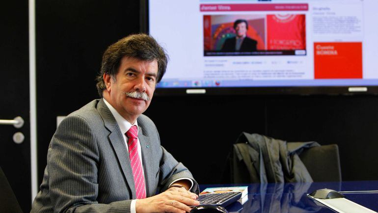 El ex Defensor del Menor participa en unas jornadas de O Castro