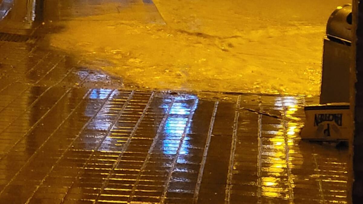 Una tormenta de lluvia y viento deja casi 60 litros en Barbastro