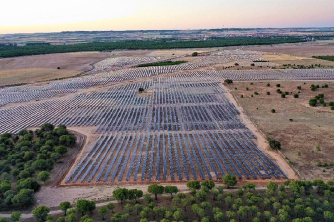 Infografía parque fotovoltaico Trillo