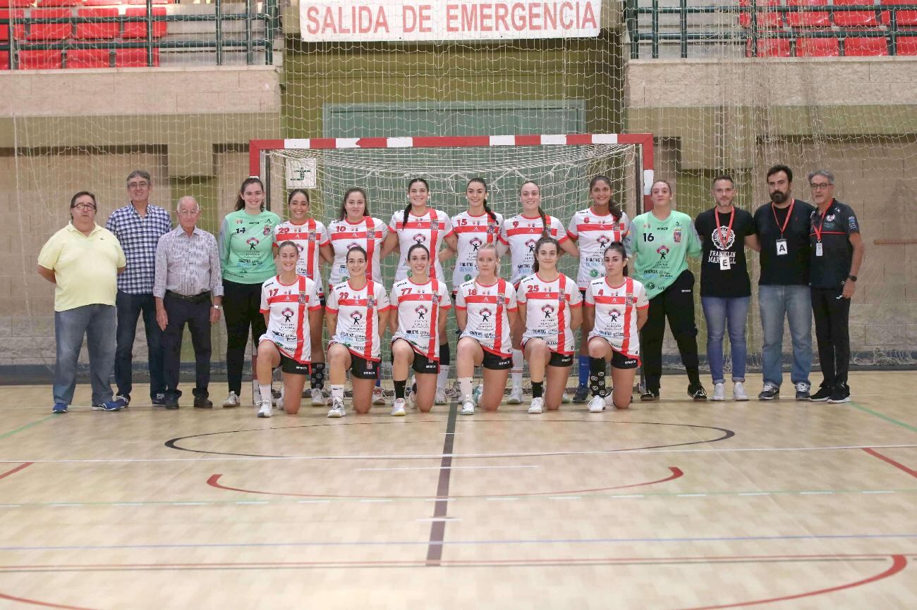 Puesta de largo del equipo de Roquetas.