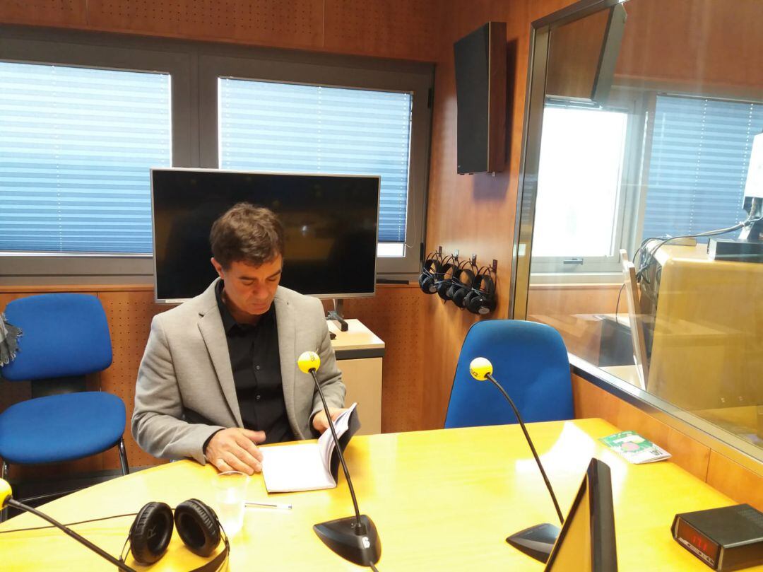 Eduardo Santos, secretario general de Podemos, en la SER